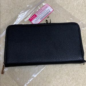 31 All About the Benjamins - black pebble.